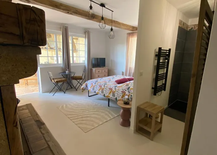 בית הארחה La A L Ombre Du Coteau *