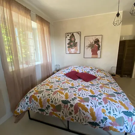 La A L Ombre Du Coteau * Auriébat